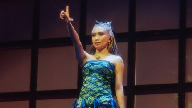Remake You'll Be In My Heart, NIKI Ajak Audiens Berani Lawan Stigma Sosial