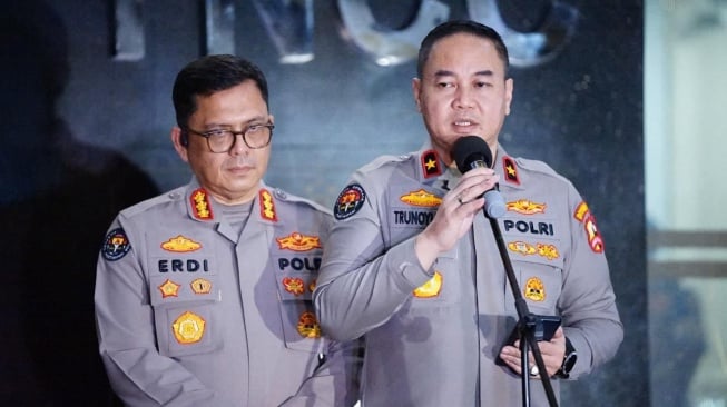 Karopenmas Divisi Humas Polri, Brigjen Pol Trunoyudo Wisnu Andiko (kanan). (Foto: Dok Mabes Polri)