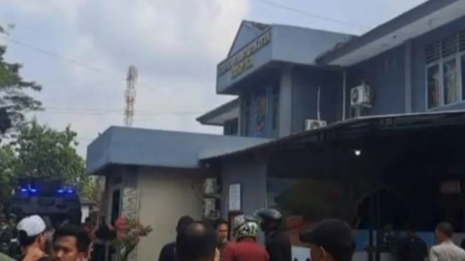 Situasi Terkini Lapas Narkoba Muara Beliti Setelah Kericuhan: 500 Personel Dikerahkan