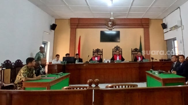 Eks Wapres Ma'ruf Amin Lagi-lagi Absen, Sidang Wanprestasi Mobil Esemka Tetap Berlanjut