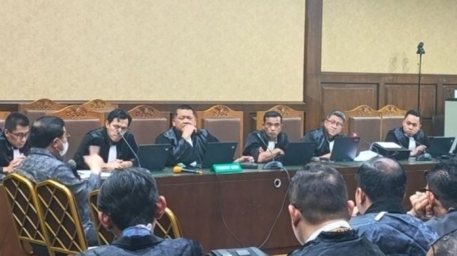 Setelah Mangapul, Giliran Erintuah Damanik Divonis 7 Tahun Penjara Terkait Vonis Bebas Ronald Tannur