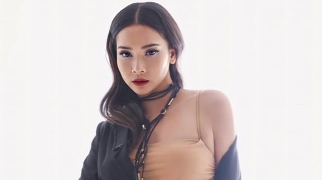 Dita Meichan eks Duo Maia Beri Dukungan Untuk Rayen Pono Lawan Ahmad Dhani