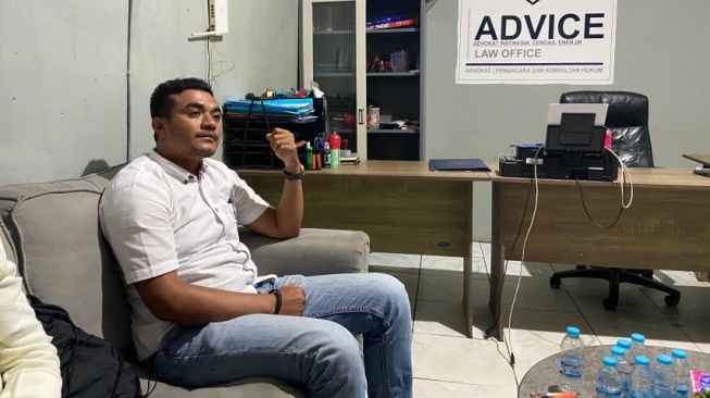 Kuasa Hukum RSHD saat dijumpai di Kantor Advice Jalan Tengkawang. [kaltimtoday.co]