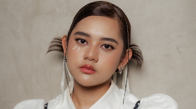 Setelah dua tahun, Ziva Magnolya akhirnya merilis album keduanya yang diberi judul Merangkai. [ist]