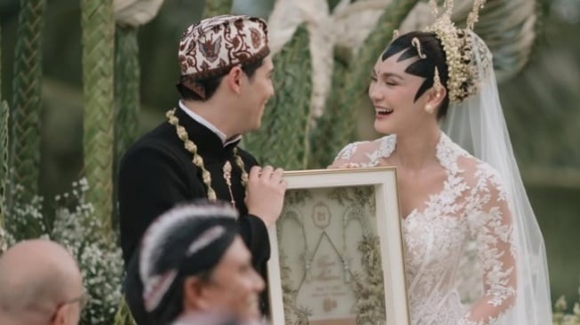 Luna Maya dan Maxime Bouttier (Instagram/lunamaya)
