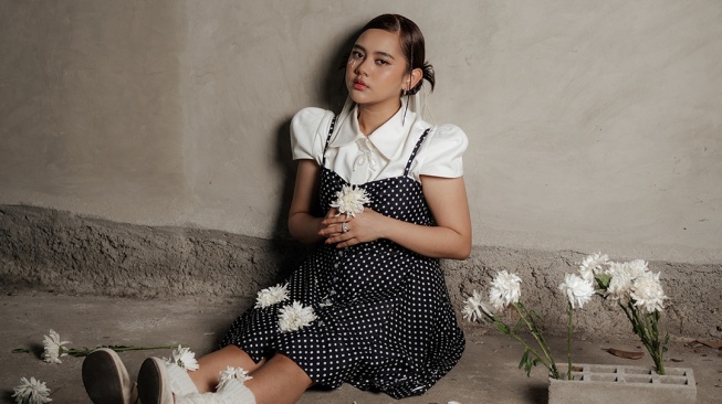 Ziva Magnolya Hadirkan Balada Romansa Masa Kini di Album Kedua Berjudul 'Merangkai'