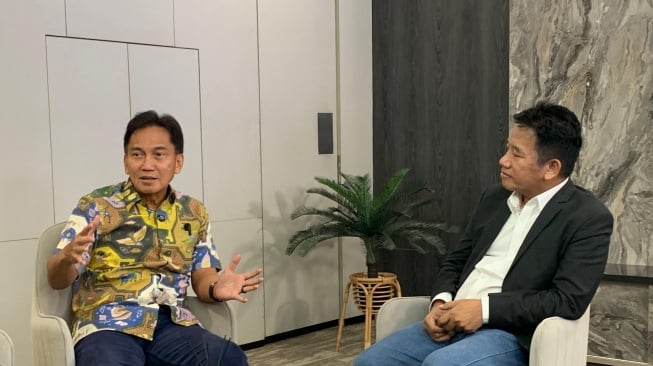 Program siniar wawancara khusus Suara.com dan IDNFinancials.com betajuk 'Meet The CEO' bersama Direktur Utama PT Aneka Tambang Tbk Nicolas D. Kanter, pada Kamis (8/5/2025).
