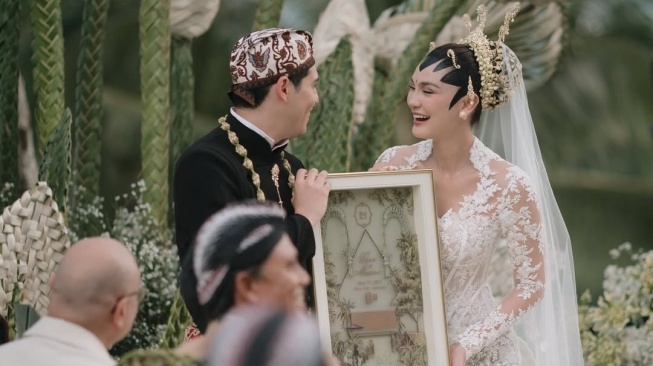Kata Ahli di Tengah Tudingan Ijab Kabul Luna Maya dan Maxime Bouttier Tidak Sah