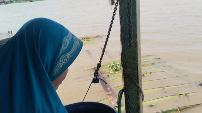 Situasi terkini pasca kapal jukung meledak di Sungai Musi