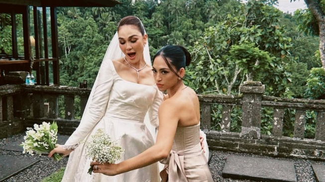 Kesan Pertama Perkenalan Luna Maya dan Maxime Bouttier Diungkap Taskya Namya