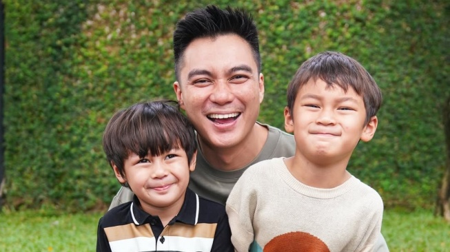 Jalan-Jalan ke Bali, Baim Wong Wujudkan Mimpi Kenzo Bertemu Hewan Ini