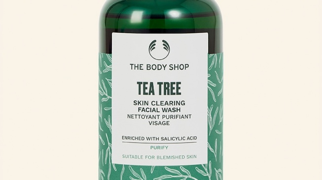 The Body Shop Tea Tree Skin Clearing Facial Wash (The Body Shop)