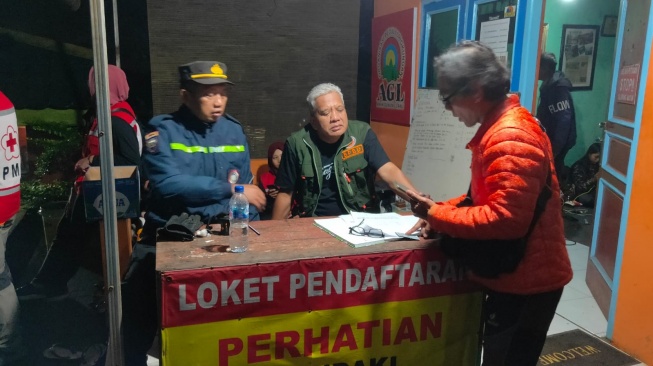 Pendaki asal Bandung bernama Ricky Gumilar (41) meninggal dunia di kawasan Gunung Lawu, Karanganyar, Sabtu (10/5/2025). [Dok BPBD Karanganyar]