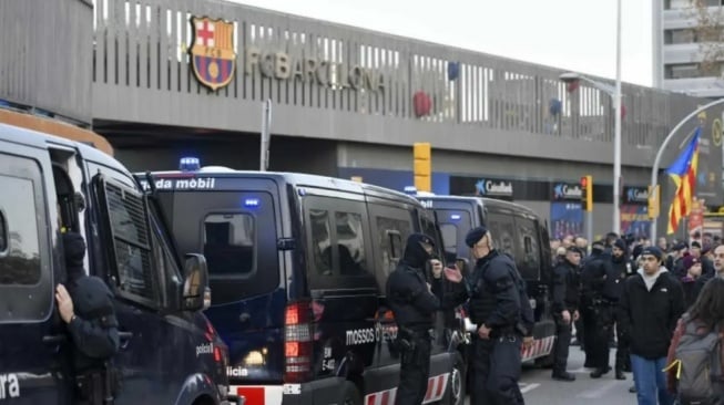 Jelang El Clasico: Petugas Keamanan Disiagakan, Antisipasi Suporter Garis Keras