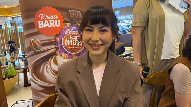 Chef sekaligus enterpreneur, Putri Miranti dalam acara perilisan Cimory Eat Milk, Kamis (8/5/2025). [Suara.com/Fajar Ramadhan]