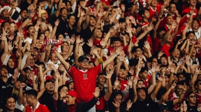 Fanatisme Suporter Berujung Denda Bagi PSSI, Pengamat: Jangan Anggap Remeh!