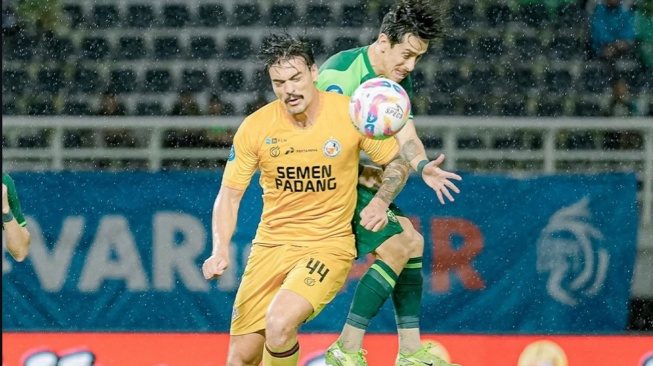Persebaya vs Semen Padang (IG Persebaya)