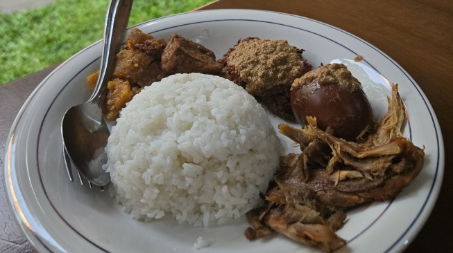 Bukan Gudeg atau Sate Klathak, Ini 7 Kuliner Ekstrem di Jogja yang Wajib Dicoba