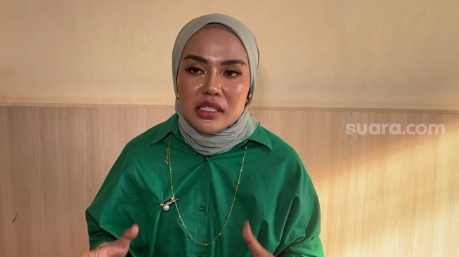 Medina Zein saat ditemui di kawasan Kemang, Jakarta Selatan, Selasa (13/5/2025). [Tiara Rosana/Suara.com]