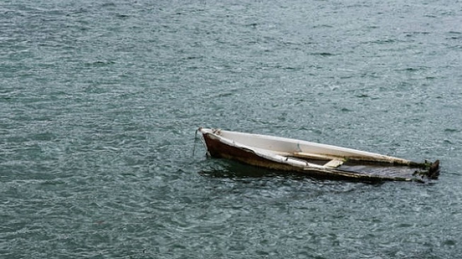 Detik-detik Perahu Getek Terbalik di Muratara: Ibu dan Anak Tewas, 4 Selamat