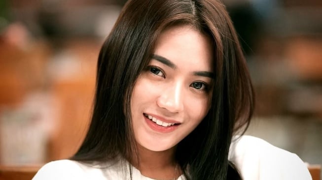 Ada Kista di Payudaranya, Berlliana Lovell Jalani Operasi di Korea