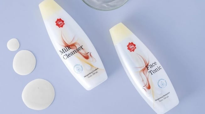 Milk Cleanser dan Face Tonic Viva. (Instagram/viva.cosmetics)