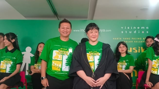Para pemain drama Musikal Keluarga Cemara saat konferensi pers di Ciputra Artpreneur, Kuningan, Jakarta Selatan pada Rabu, 13 Mei 2025. [Suara.com Rena Pangesti]