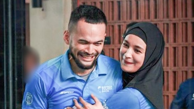 Teuku Wisnu lulus kuliah (Instagram)