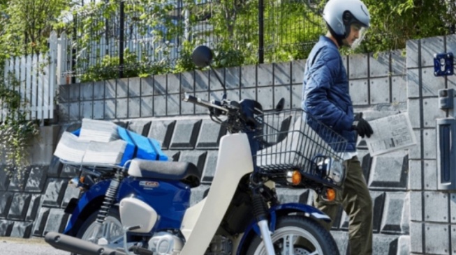 Honda Super Cub dirancang khusus untuk kurir )2banh.vn)