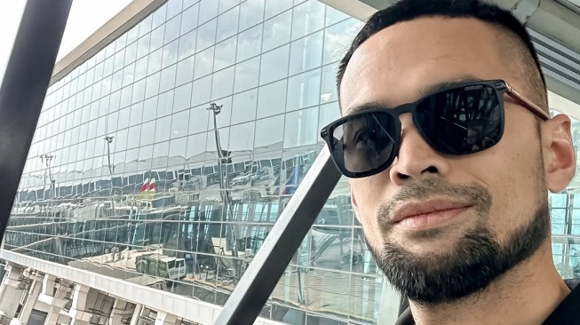 Teuku Wisnu lulus kuliah (Instagram)