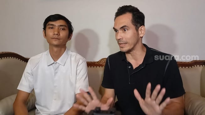 Kondisi rumah Atalarik Syach yang dieksekusi Pengadilan Negeri Cibinong pada Kamis, 15 Mei 2025. [Suara.com/Rena Pangesti]