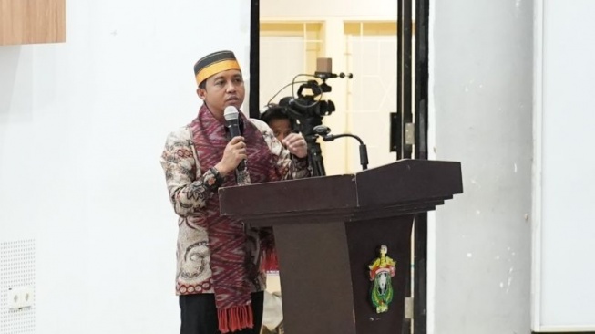 Menhut Raja Juli Antoni memberikan kuliah umum yang fokus mengangkat pentingnya pengelolaan perhutanan di Unhas Makassar, Rabu,(14/5/2025). ANTARA/HO-Unhas