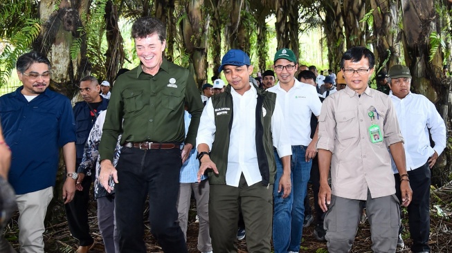 Menteri Kehutanan & Pertamina NRE Dorong Program Aren Nasional untuk Pengembangan Bioetanol