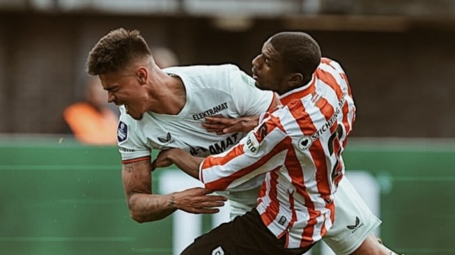 Hasil Laga Pemain Keturunan: Calvin Verdonk Bawa Kabar Baik, Mees Hilgers dan Dean James Menyedihkan