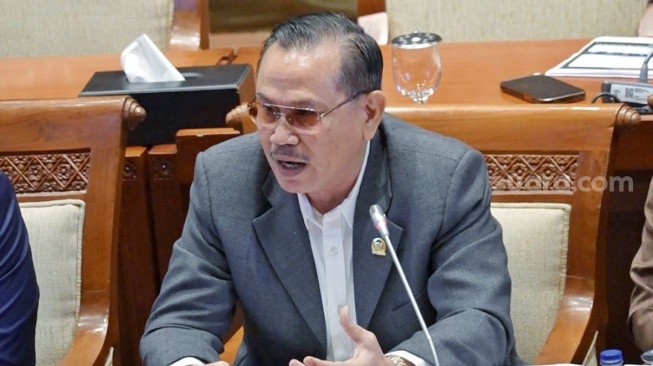 TNI Jaga Kantor Kejaksaan? Anggota DPR Ungkap Bahaya Tersembunyi di Baliknya!