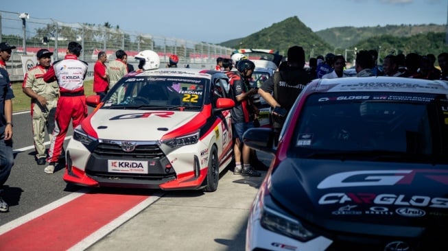 Agya GR Sport unjuk performa di event Mandalika Festival of Speed 2025 di Sirkuit Mandalika, Lombok Tengah, Nusa Tenggara Barat. (Foto: TAM)