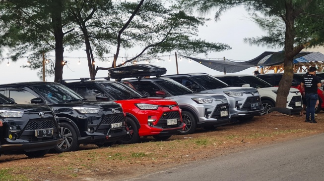 Komunitas pengguna Raize yang tergabung dalam Raize Indonesia Club gelar touring perdana ke Pekalongan. (Foto: RIC)