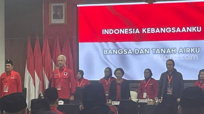Ketua Umum DPP PDIP Megawati Soekarnoputri saat menghadiri acara pembekalan terhadap Kepala Daerah dan Wakil Kepala Daerah se-Indonesia hasil Pilkada 2024 di Sekolah Partai PDIP, Lenteng Agung, Jakarta Selatan, Jumat (16/5/2025). (Suara.com/Bagaskara) (Suara.com/Bagaskara)