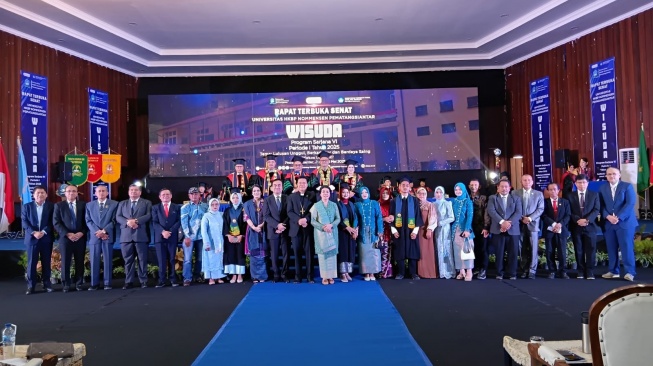 Wisuda Kampus HKBP Nommensen Siantar, Ephorus Kagum Ternyata Ada Mahasiswa Muslim