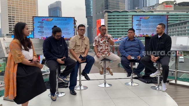 Sesi jumpa pers festival musik Soundsfest 2025 di Anjungan Halte Transjakarta Bundaran HI, Kamis, 15 Mei 2025. [Suara.com/Adiyoga Priyambodo]