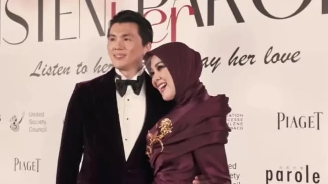 Kejutkan Publik Hadiri Festival Film Cannes, Agama Syahrini Malah Dipertanyakan