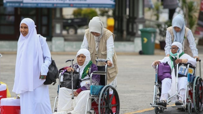 Apa Hukum Wanita Pergi Haji Tanpa Mahram? Ini Penjelasannya