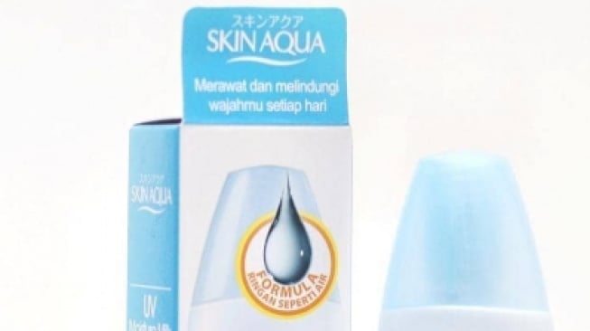 Sunscreen yang mengandung hyaluronic acid. [Instagram/skinqua.id]