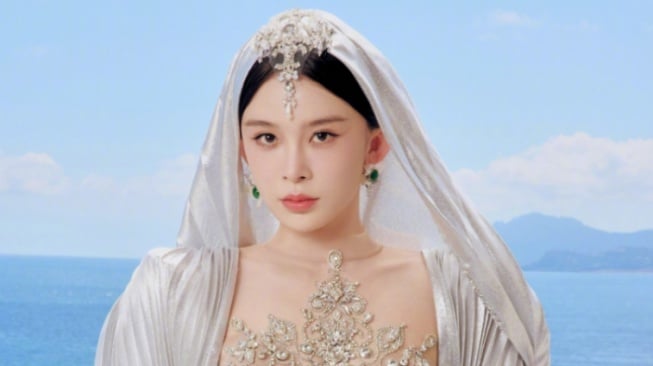 Biodata dan Profil Zhao Ying Zi, Artis China yang Diusir dari Red Carpet Cannes 2025