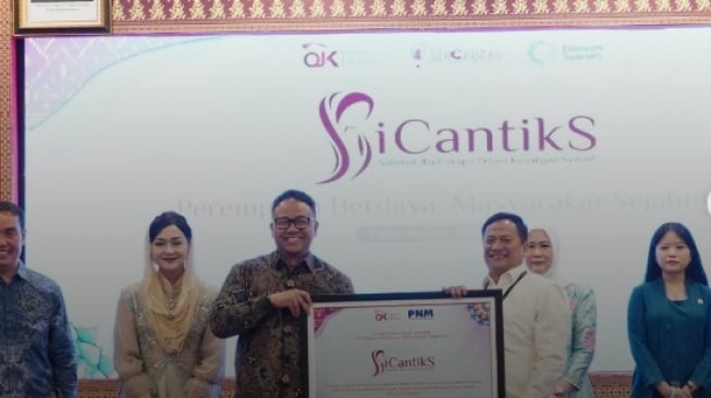 Peluncuran si Cantik, program edukasi literasi keuangan bagi ibu-ibu rumah tangga