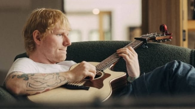 Ed Sheeran Wakili Perasaan Orang yang Dimabuk Asmara dalam Lagu Shivers