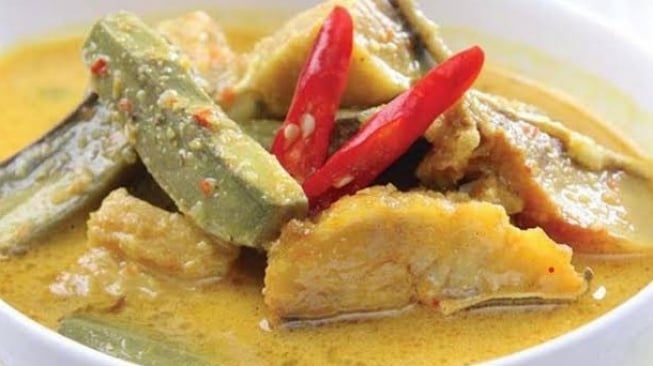 Makanan khas di Bengkulu adalah gulai pisang. (Twitter)