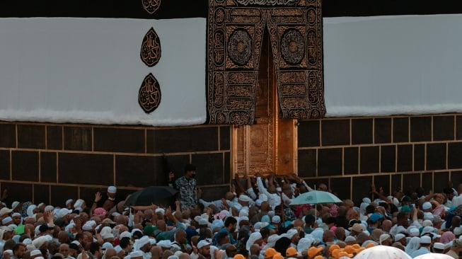 19 Doa Haji dan Artinya dalam Bahasa Indonesia dari Berangkat Sampai Pulang