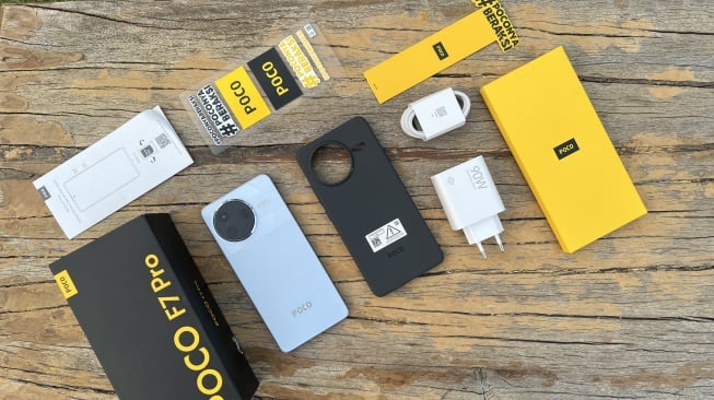 Review Poco F7 Pro. [Suara.com/Dicky Prastya]