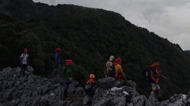 Firdaus Pendaki Hilang di Gunung Binaiya Ditemukan Meninggal Setelah 21 Hari